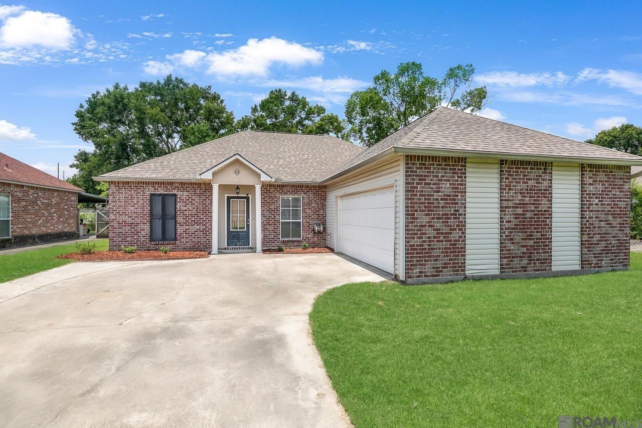 13449 Orleans Dr, Gonzales, LA 70737 Main Photo