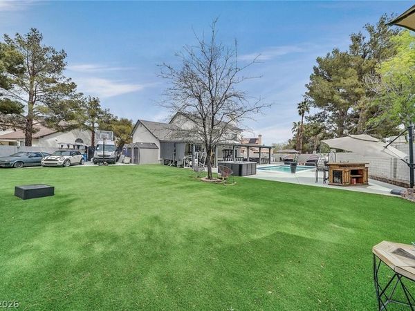 8765 Beluga Way , Las Vegas, NV 89117