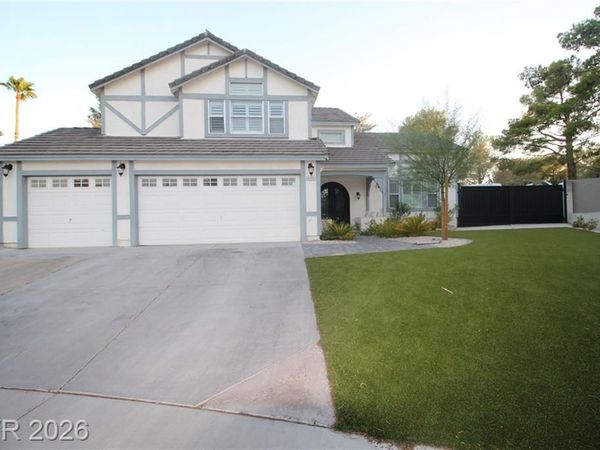 8765 Beluga Way, Las Vegas, NV 89117
