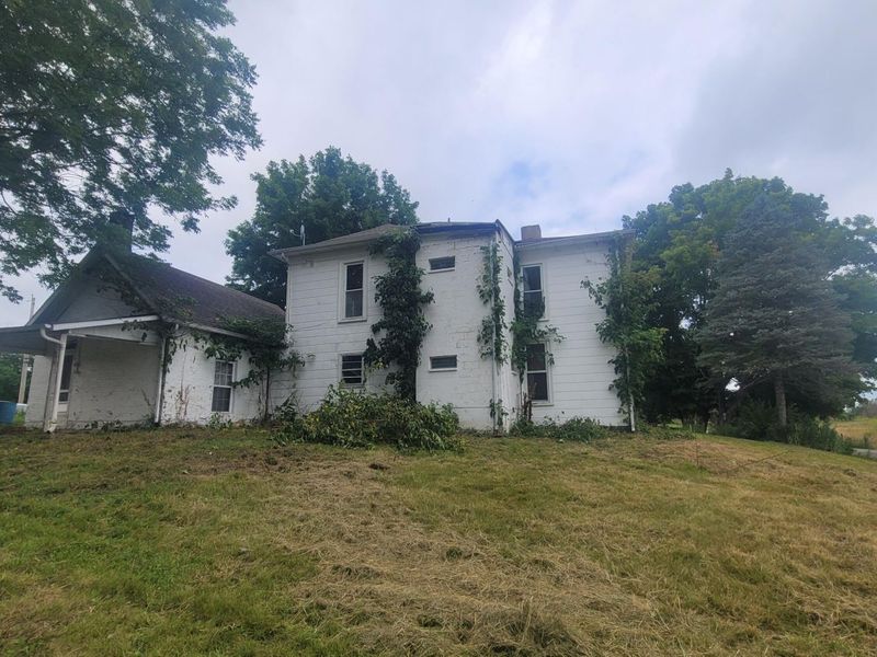 120 N East Street, New Holland, OH 43145 Photo 5