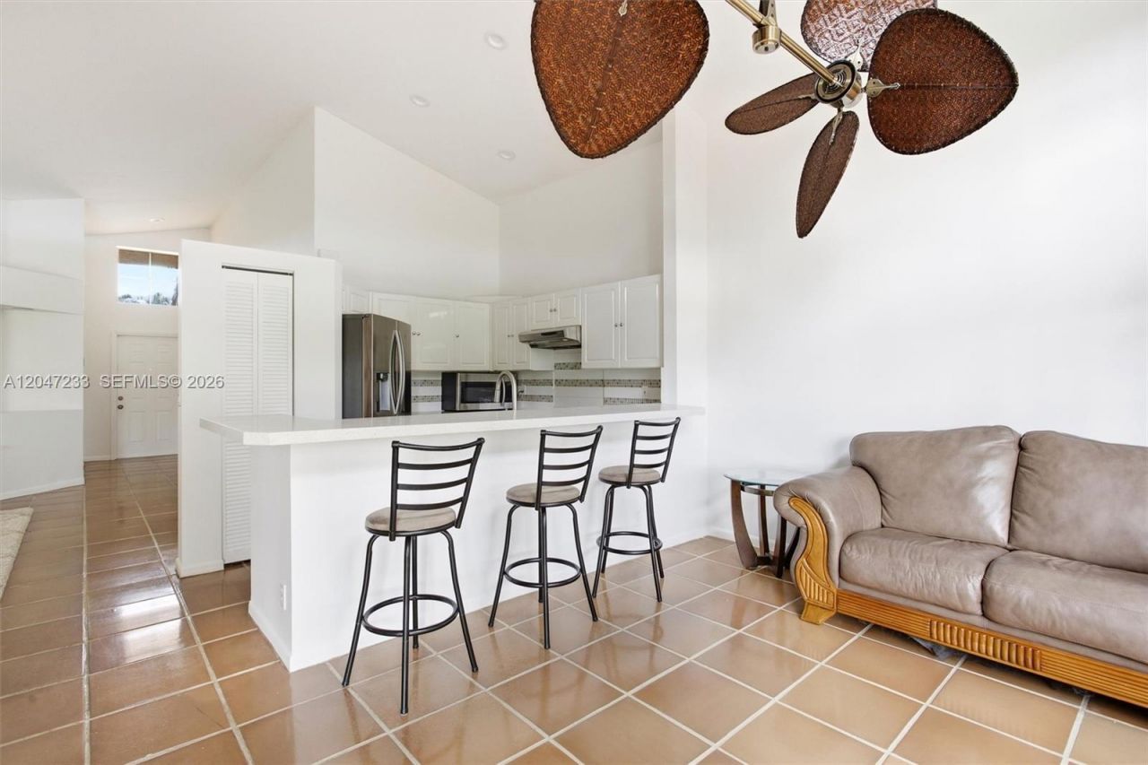 411 Bermuda Springs Dr, Weston, FL 33326 Photo