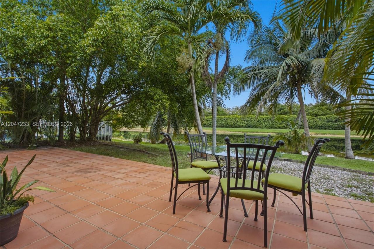 411 Bermuda Springs Dr, Weston, FL 33326 Photo