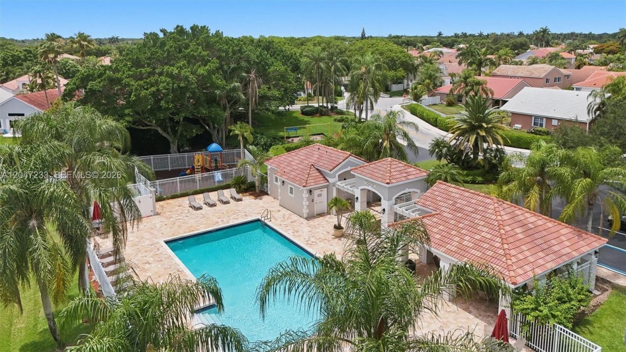 411 Bermuda Springs Dr, Weston, FL 33326 Photo
