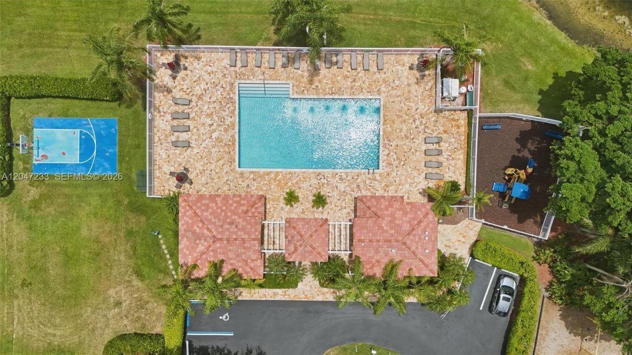 411 Bermuda Springs Dr, Weston, FL 33326 Photo