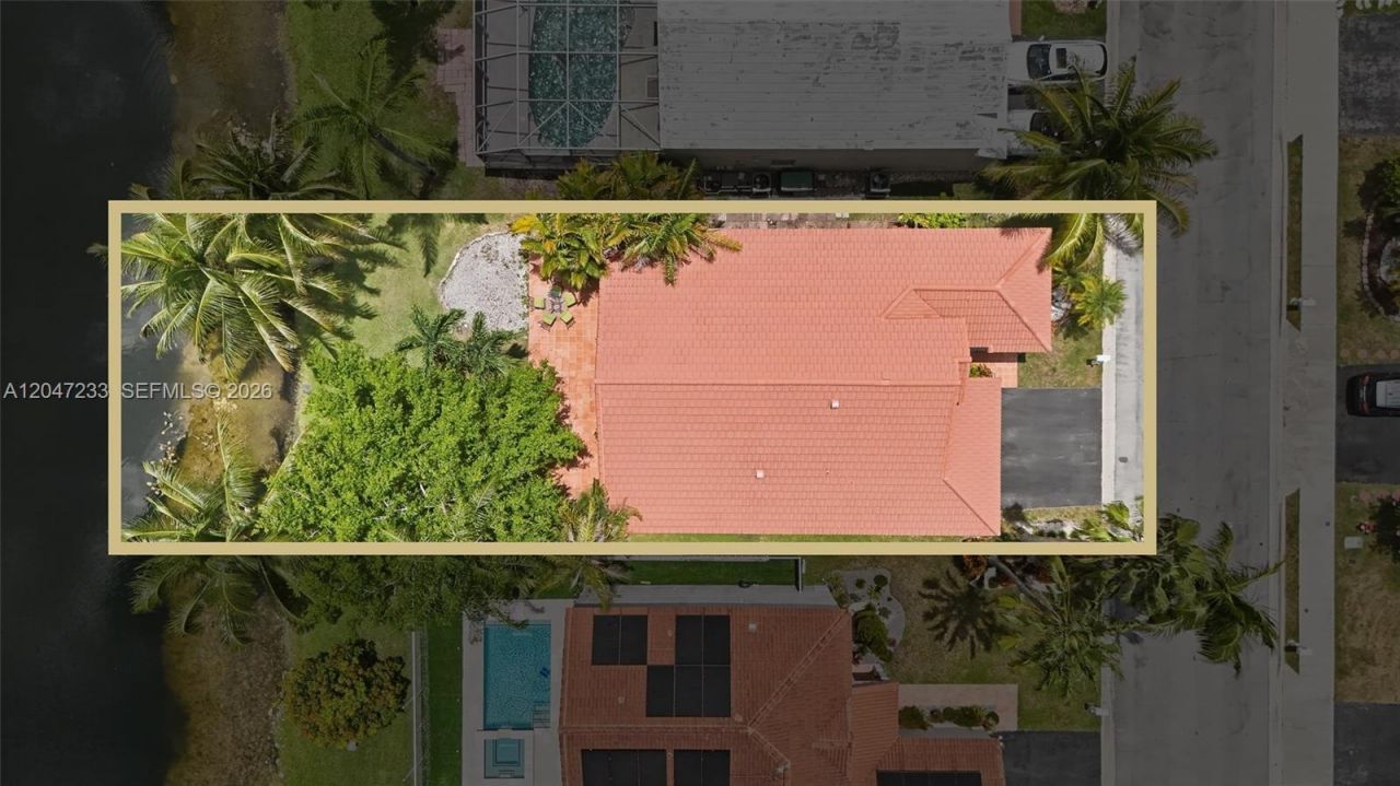 411 Bermuda Springs Dr, Weston, FL 33326 Photo