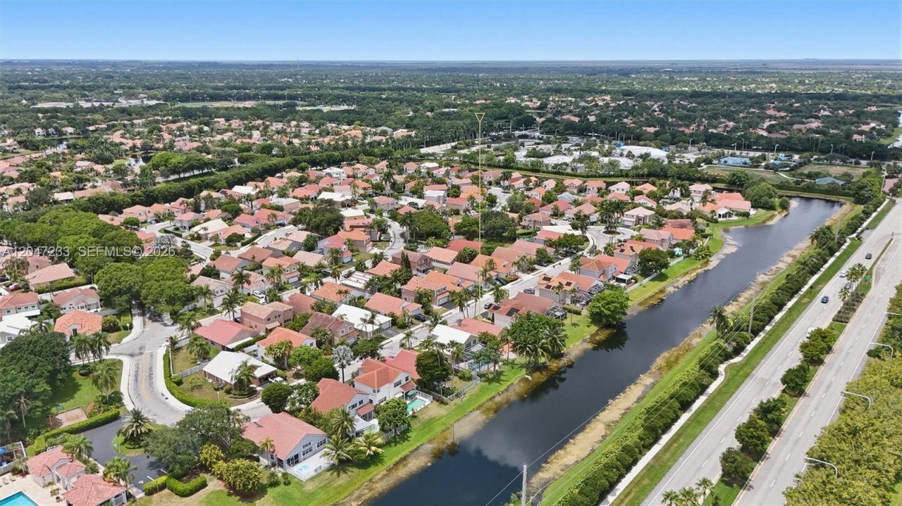 411 Bermuda Springs Dr, Weston, FL 33326 Photo