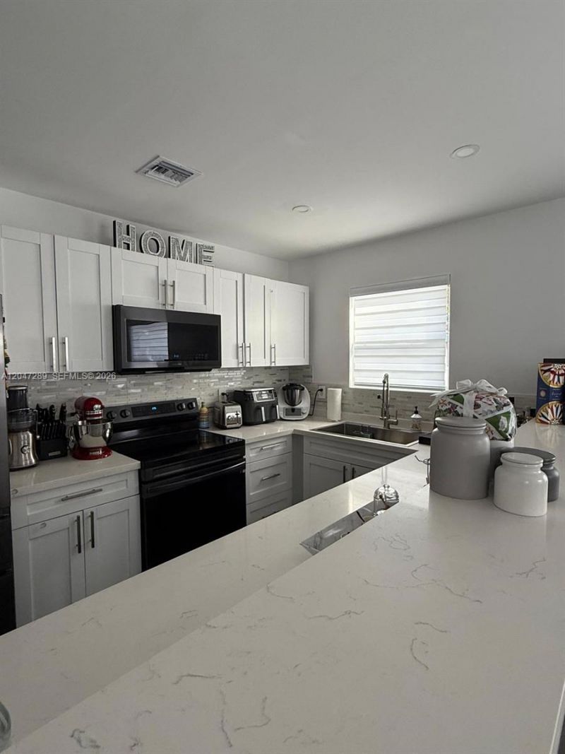 5629 NW 31st Ave , Miami, FL 33142 Photo
