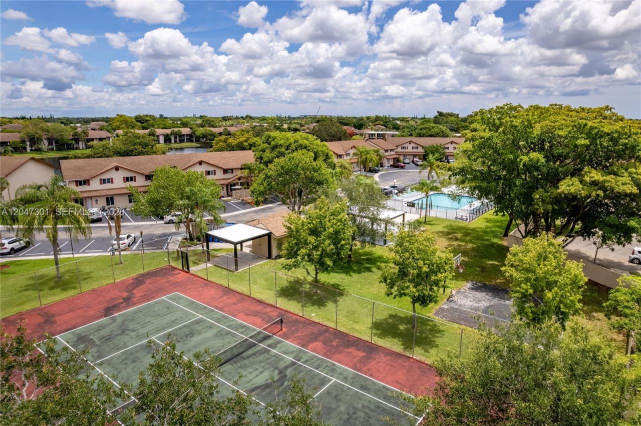 9803 NW 37th St , Unit ., Sunrise, FL 33351 Photo