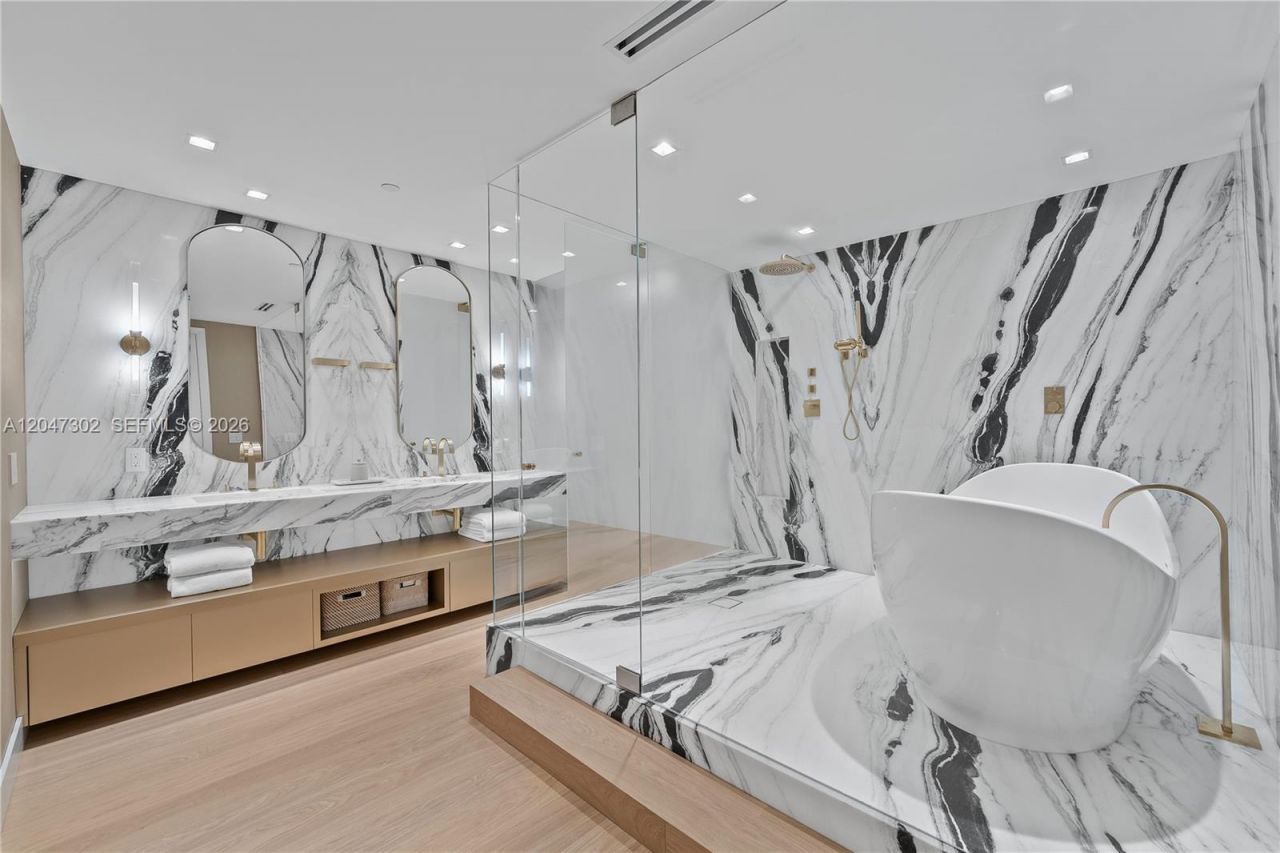 5242 Fisher Island Dr , Unit 5242, Miami Beach, FL 33109 Photo