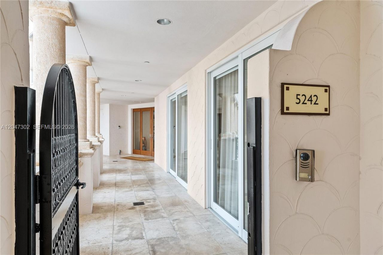 5242 Fisher Island Dr , Unit 5242, Miami Beach, FL 33109 Photo