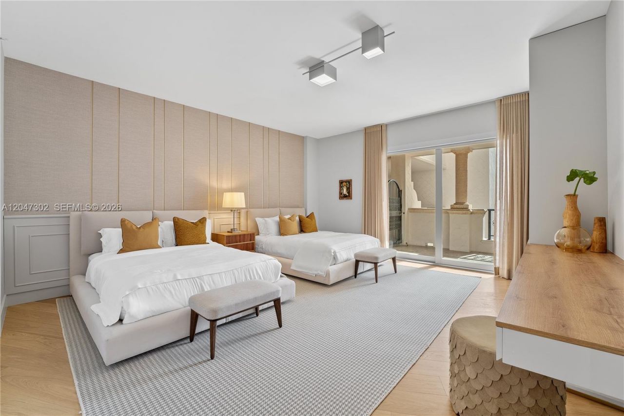 5242 Fisher Island Dr , Unit 5242, Miami Beach, FL 33109 Photo