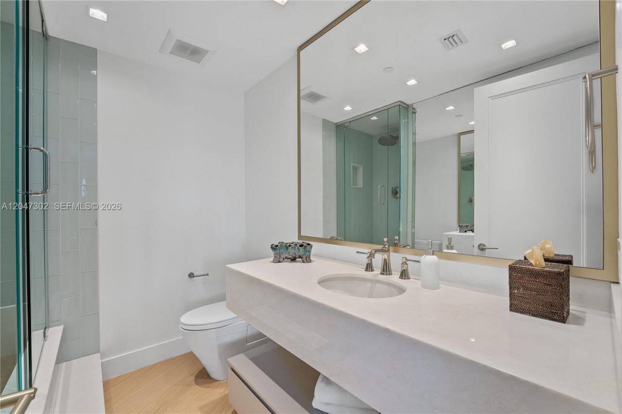 5242 Fisher Island Dr , Unit 5242, Miami Beach, FL 33109 Photo