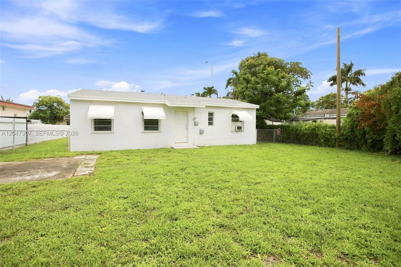 790 E 6th Pl, Hialeah, FL 33010 Photo
