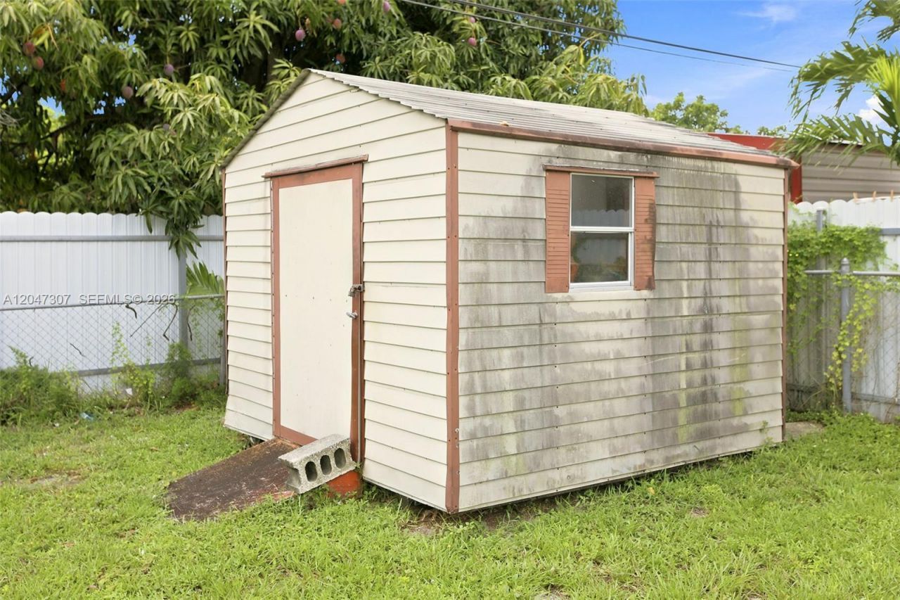 790 E 6th Pl, Hialeah, FL 33010 Photo