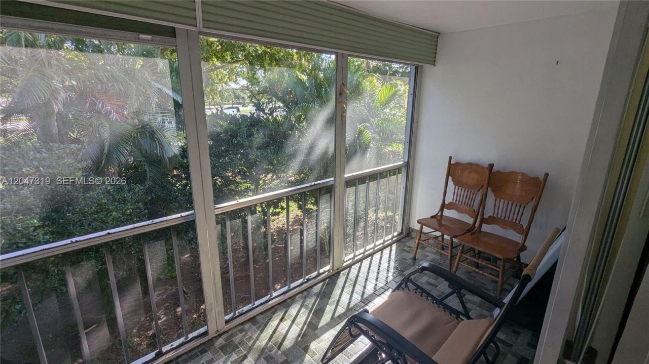 481 NW 76th Ave , Unit 207, Margate, FL 33063 Photo