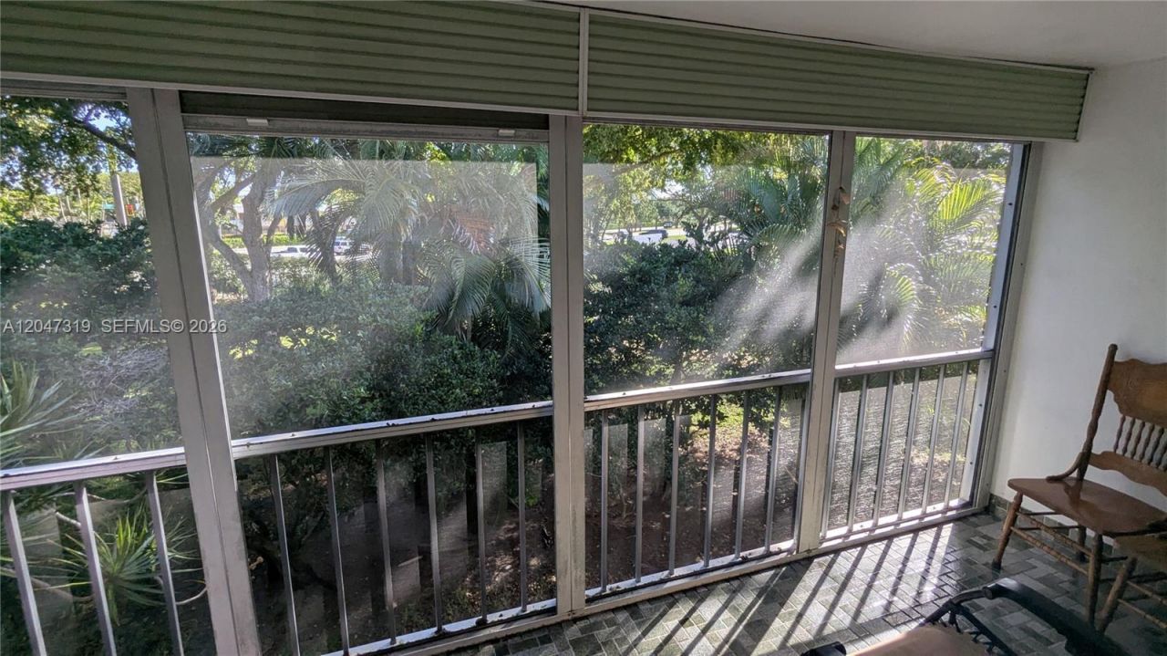 481 NW 76th Ave , Unit 207, Margate, FL 33063 Photo
