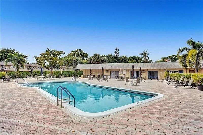 481 NW 76th Ave , Unit 207, Margate, FL 33063 Photo