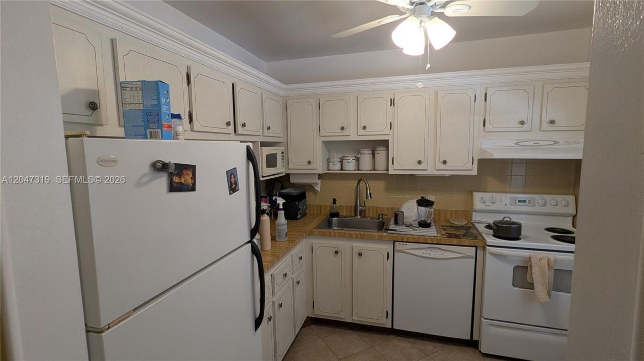 481 NW 76th Ave , Unit 207, Margate, FL 33063 Photo