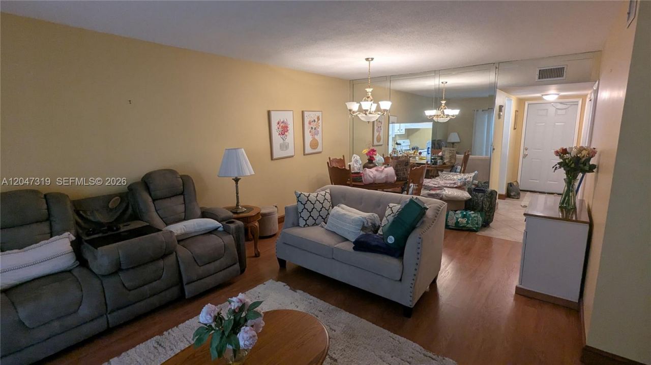 481 NW 76th Ave , Unit 207, Margate, FL 33063 Photo