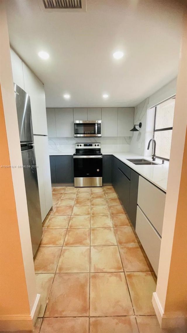 15210 SW 48th Ter , Unit G-83, Miami, FL 33185 Photo