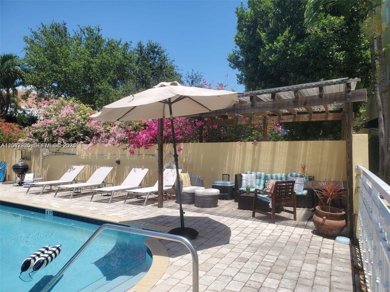 4812 Pine Tree Dr, Unit 201, Miami Beach, FL 33140 Photo