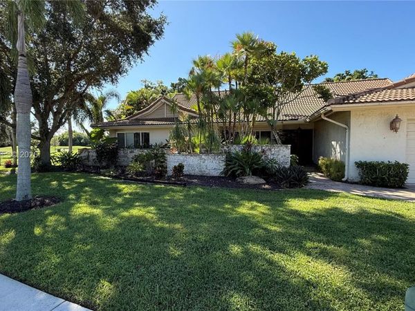 10134 Boca Woods Ln , Unit 1034, Boca Raton, FL 33428