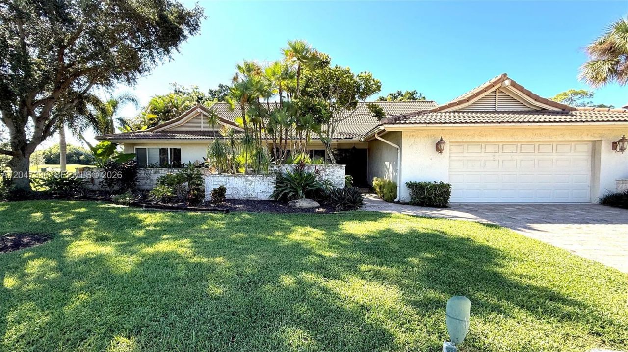 10134 Boca Woods Ln, Unit 1034, Boca Raton, FL 33428 Photo