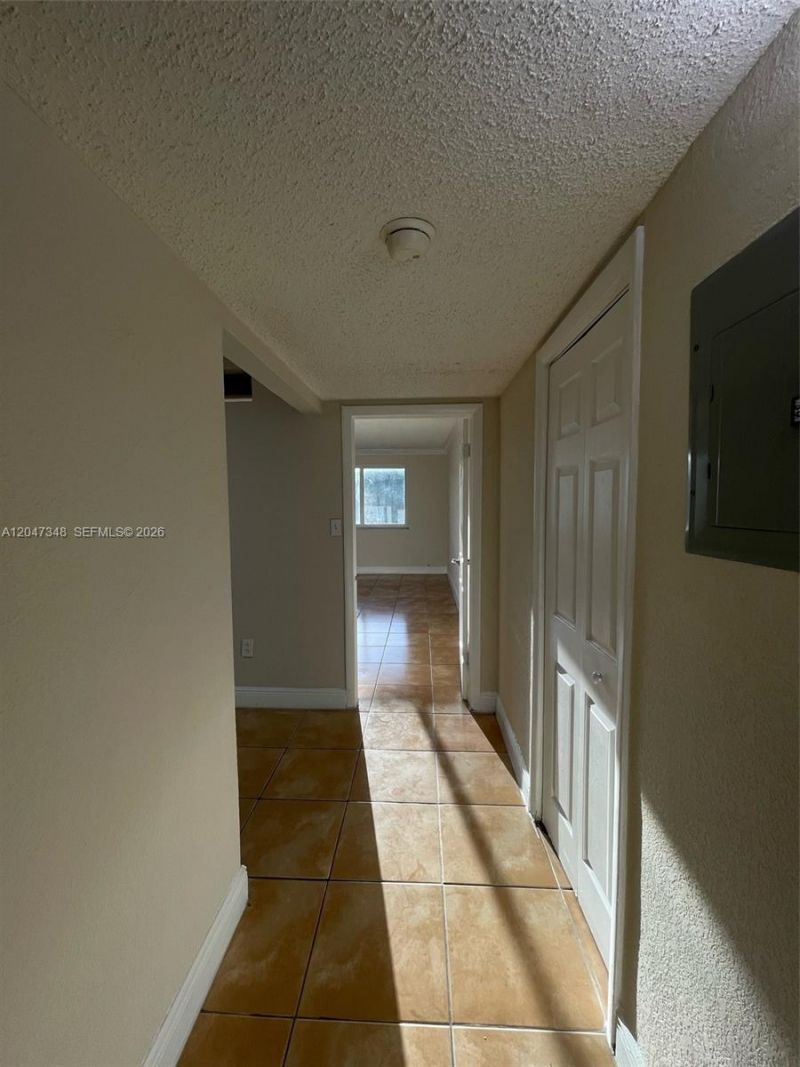 6950 Miami Gardens Dr , Unit 2-312A, Hialeah, FL 33015 Photo