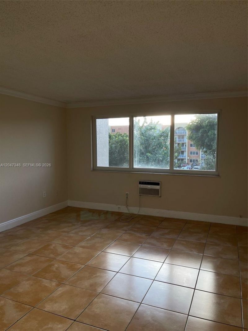 6950 Miami Gardens Dr , Unit 2-312A, Hialeah, FL 33015 Photo