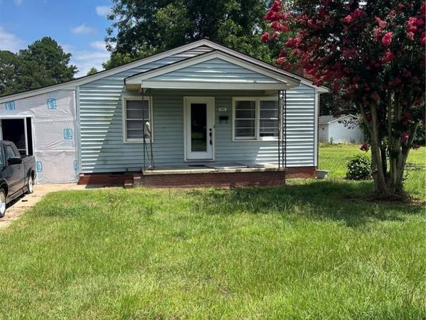 516 N Jones Street, Pembroke, NC 28372
