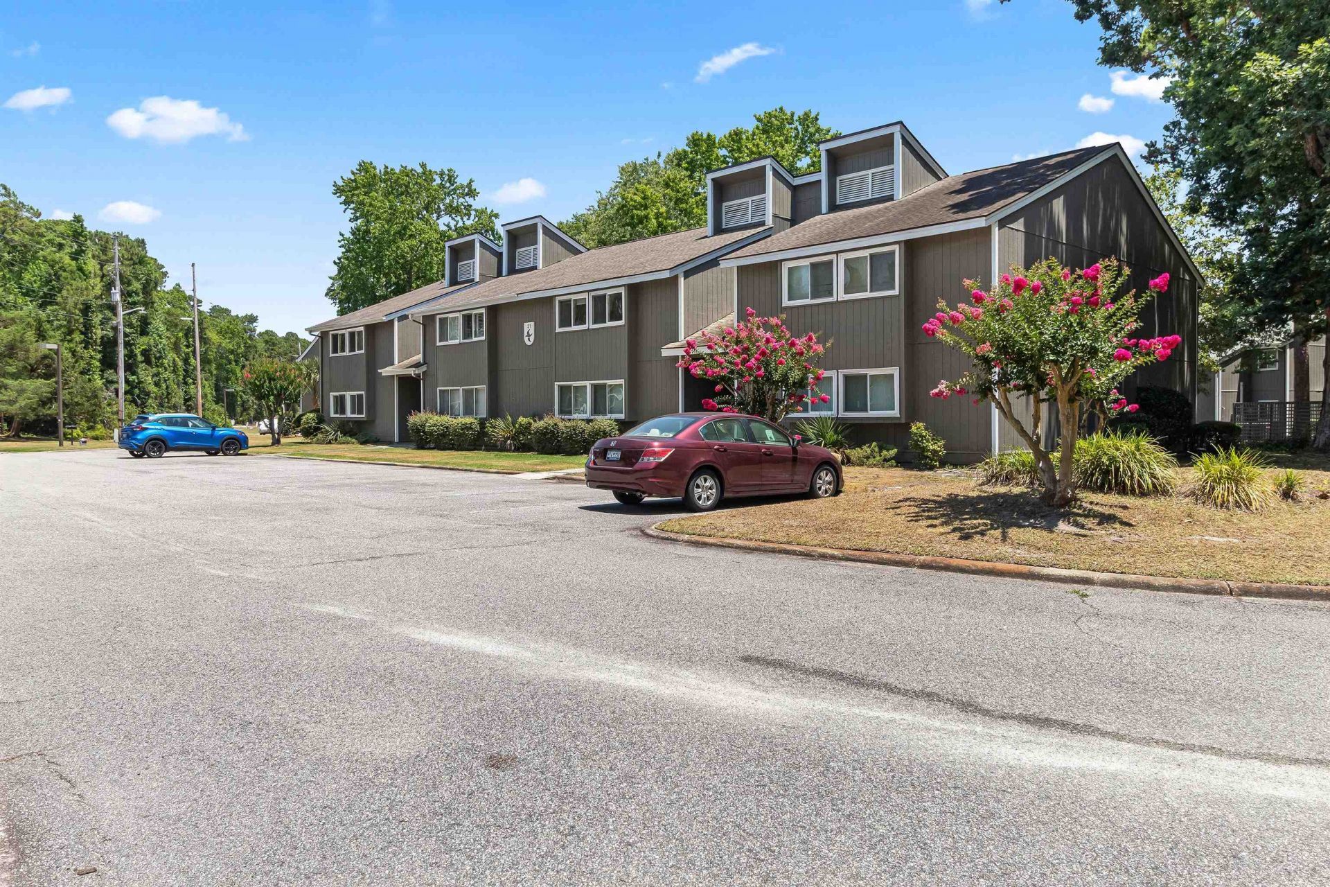 10301 N Kings Hwy. Photo 19