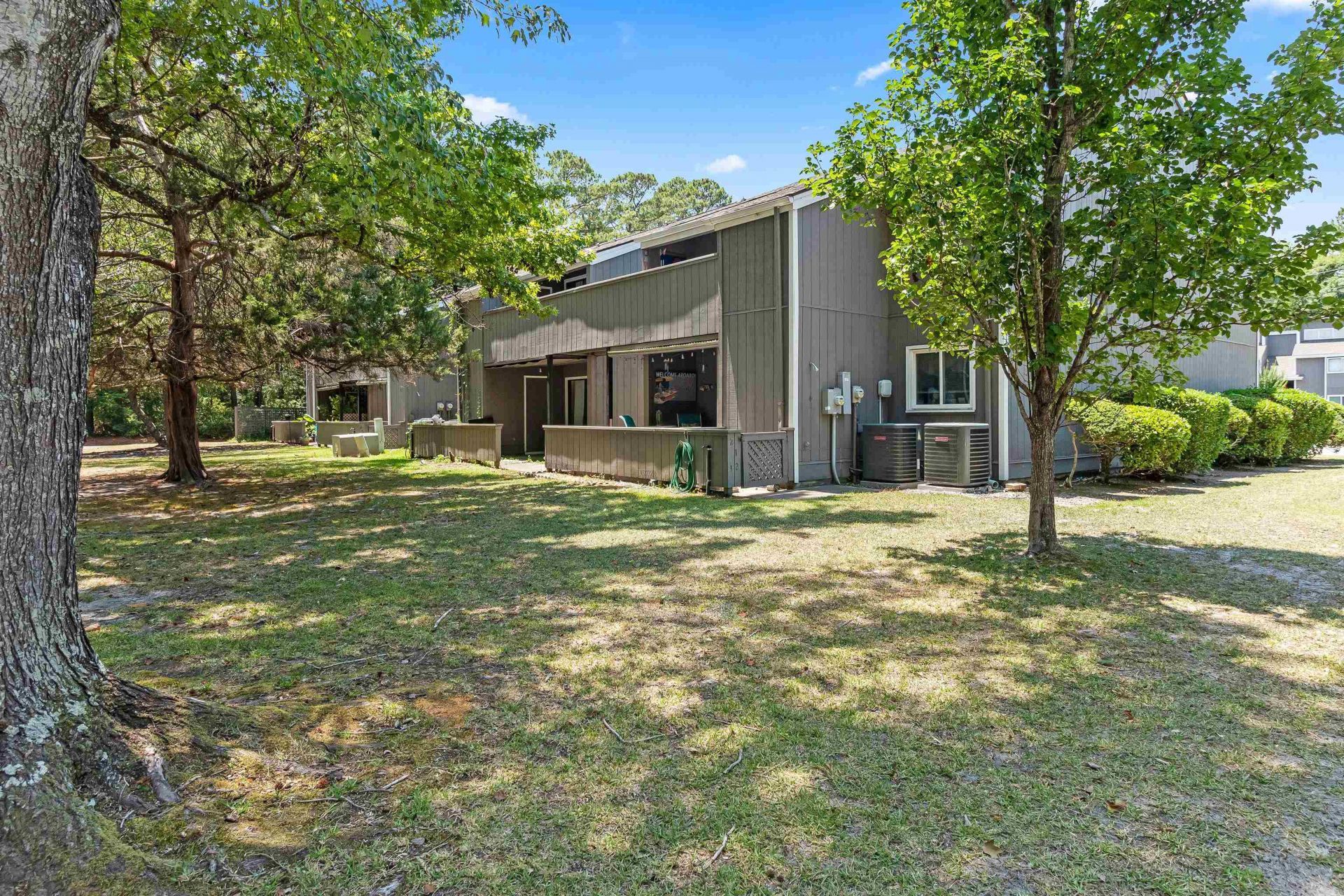 10301 N Kings Hwy. Photo 21