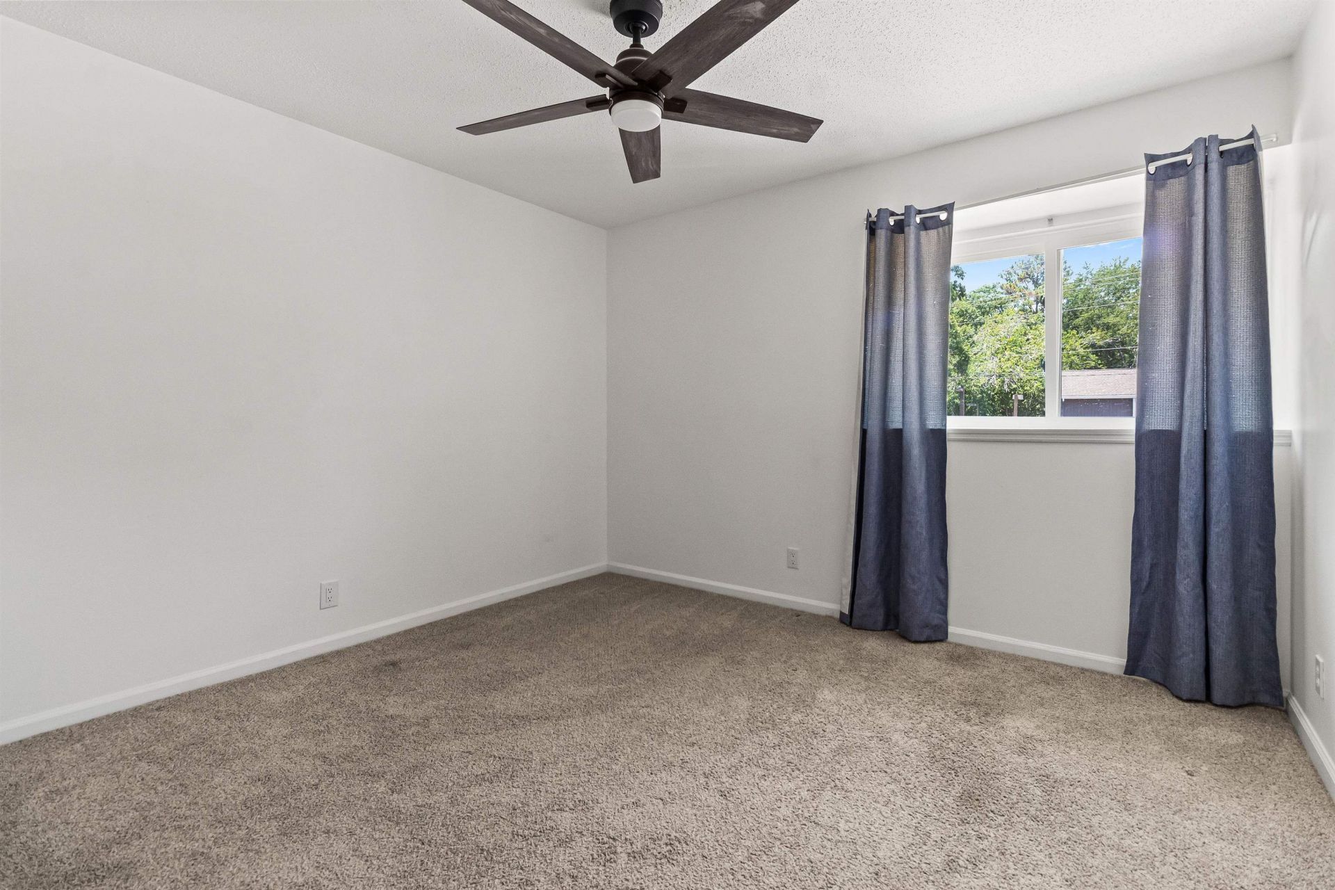 10301 N Kings Hwy. Photo 9