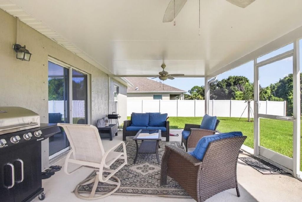 2033 SW Leafy Road, Port Saint Lucie, FL 34953 Photo