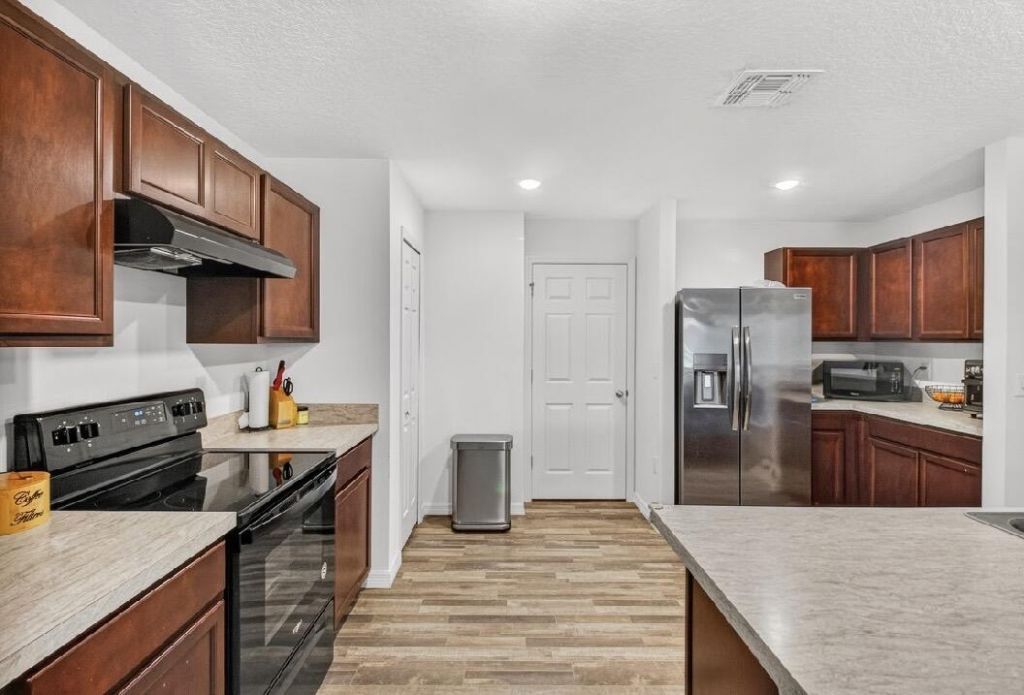2033 SW Leafy Road, Port Saint Lucie, FL 34953 Photo