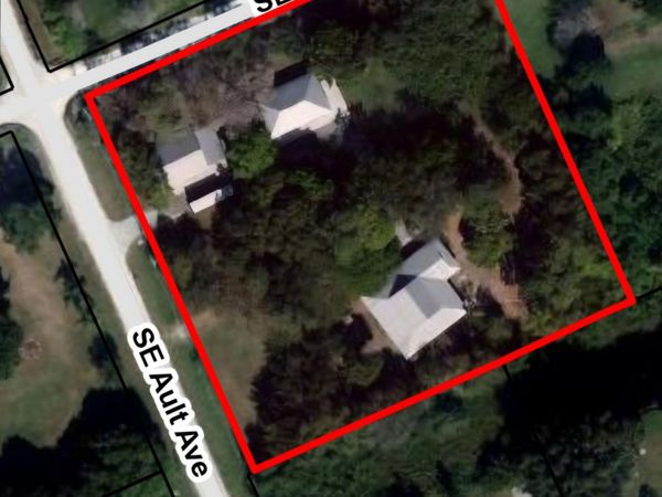 5625 SE Ault Avenue, Stuart, FL 34997