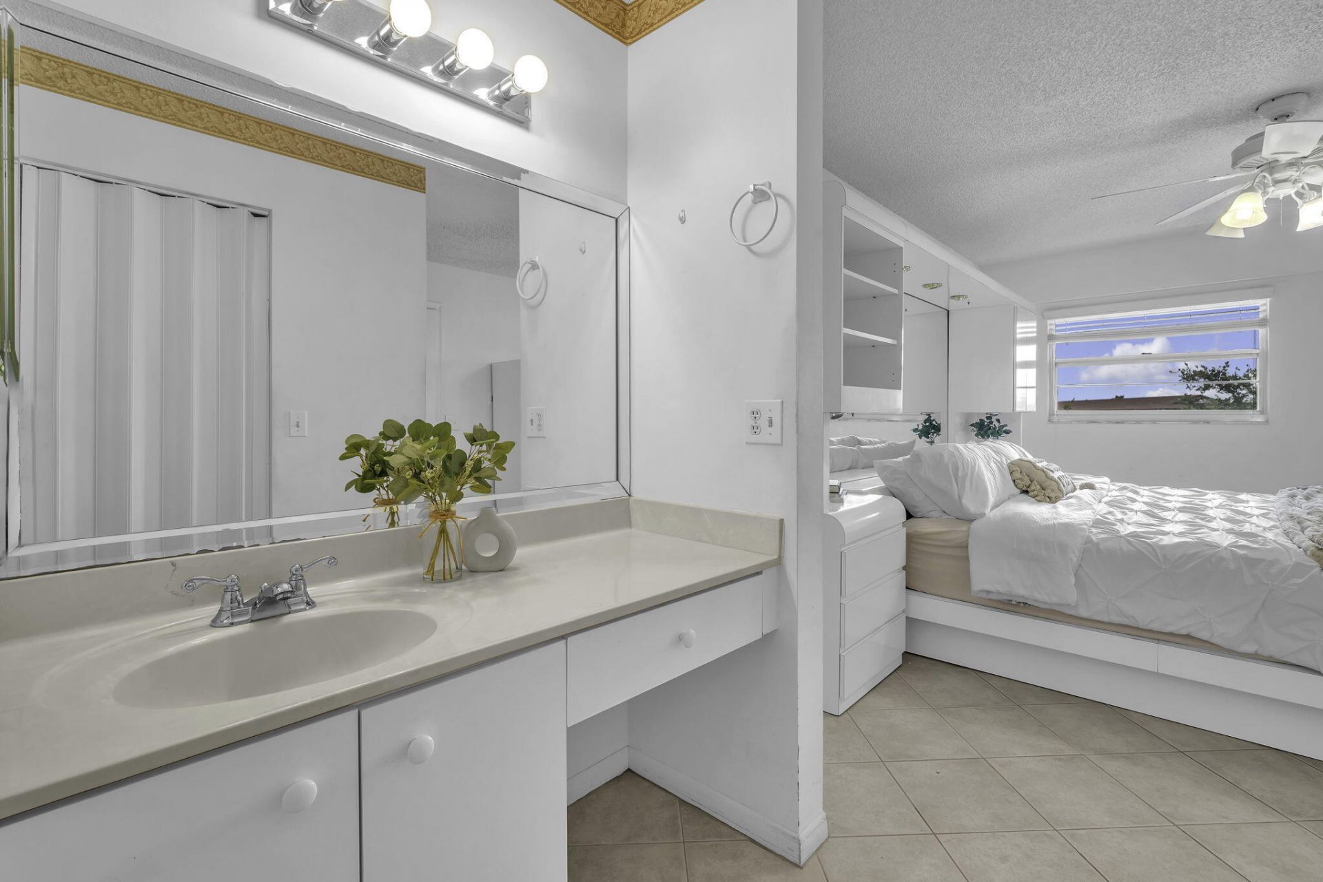 13001 SW 15th Court, Unit 404t, Pembroke Pines, FL 33027 Photo