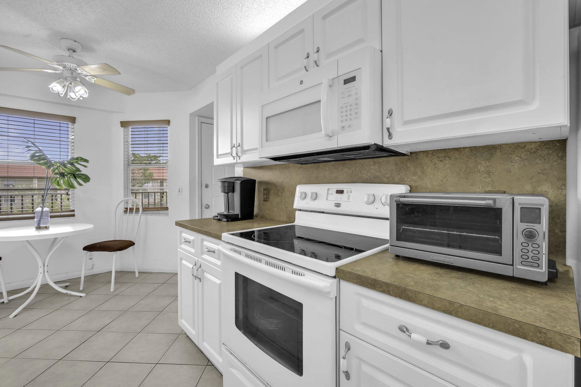 13001 SW 15th Court, Unit 404t, Pembroke Pines, FL 33027 Photo