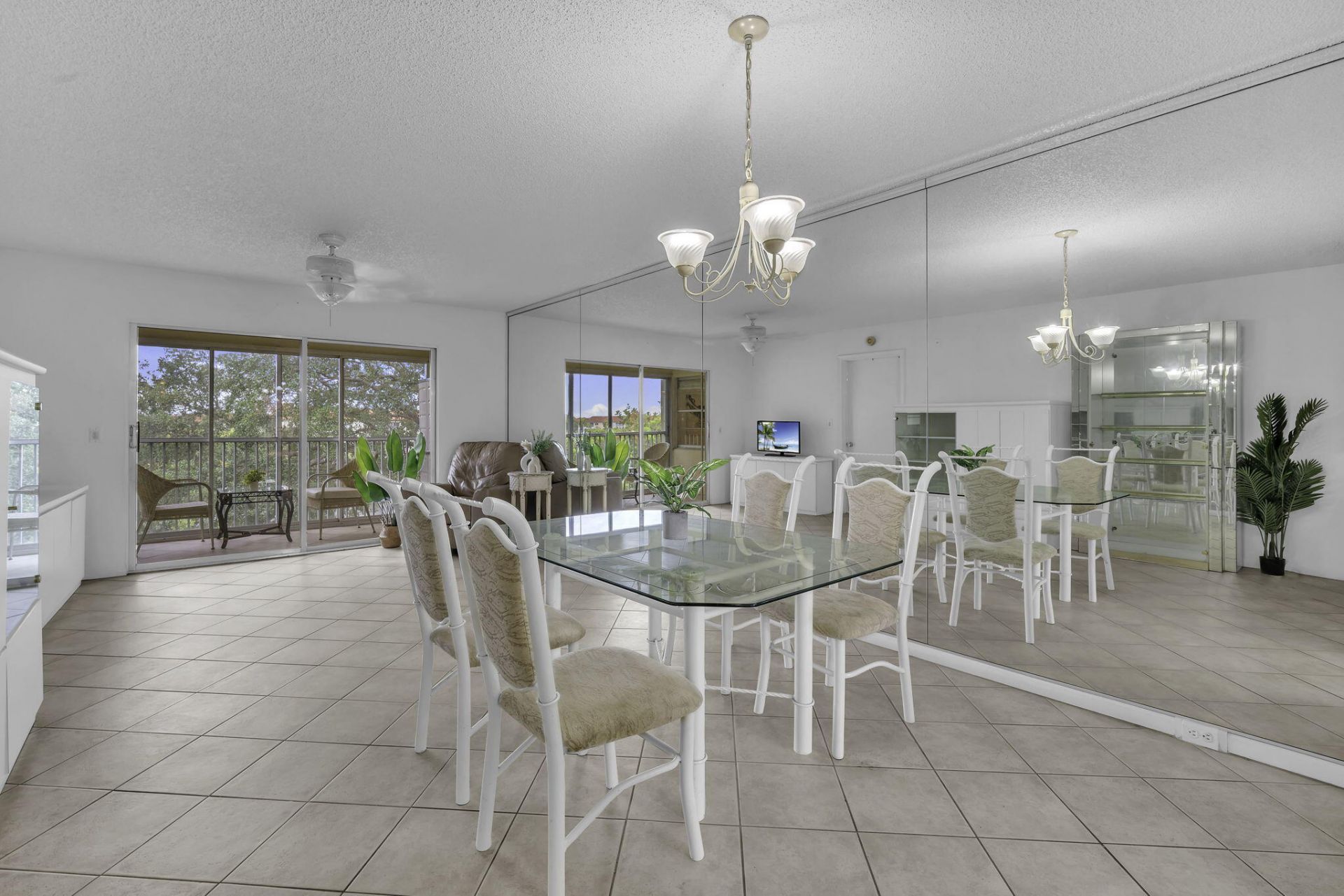 13001 SW 15th Court, Unit 404t, Pembroke Pines, FL 33027 Photo