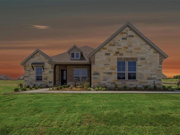 715 Water Side Drive, Van Alstyne, TX 75495