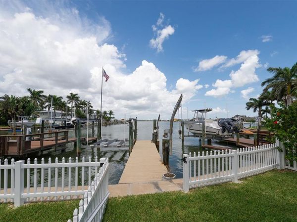303 N BATH CLUB BOULEVARD N, NORTH REDINGTON BEACH, FL 33708