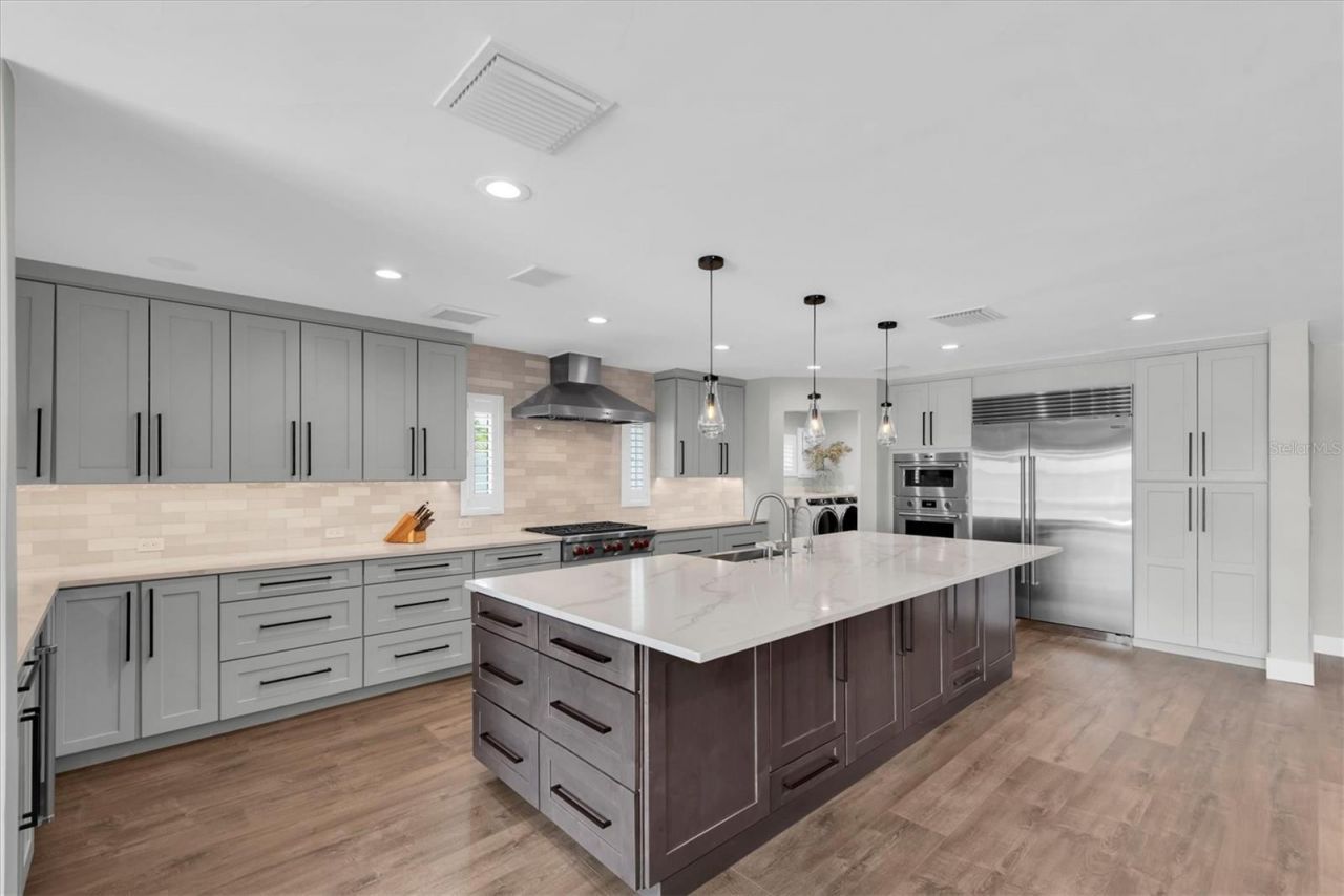 303 N Bath Club Boulevard N, North Redington Beach, FL 33708 Photo