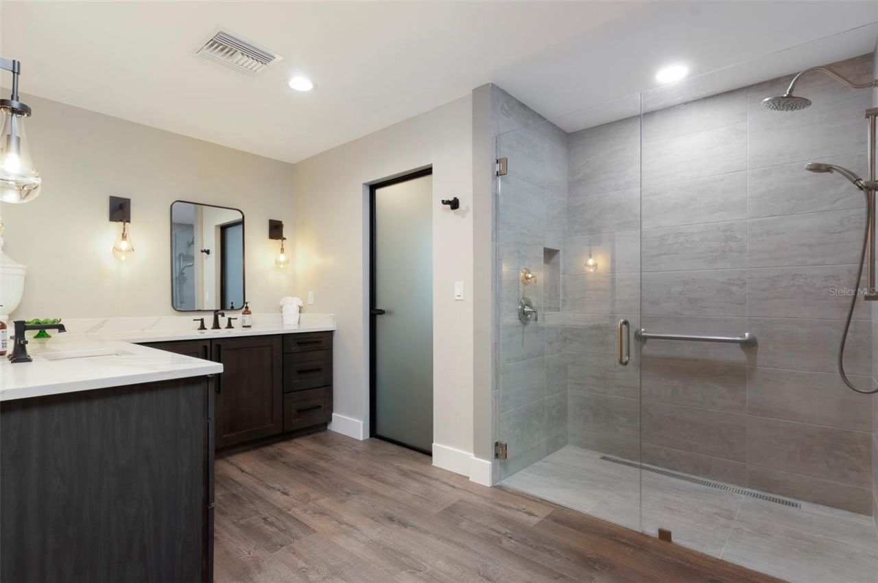303 Bath Club Boulevard N, North Redington Beach, FL 33708 Photo