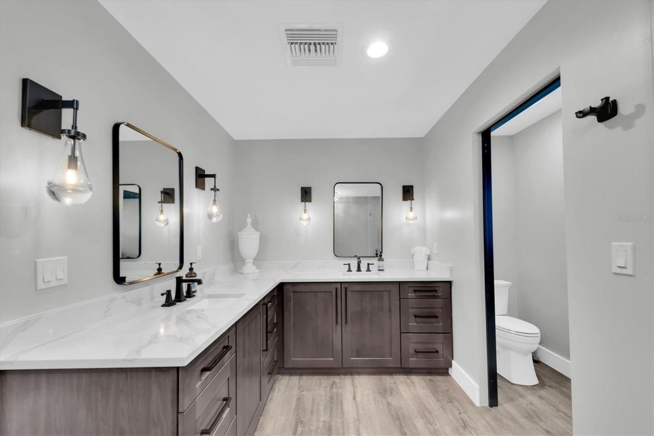 303 N Bath Club Boulevard N, North Redington Beach, FL 33708 Photo