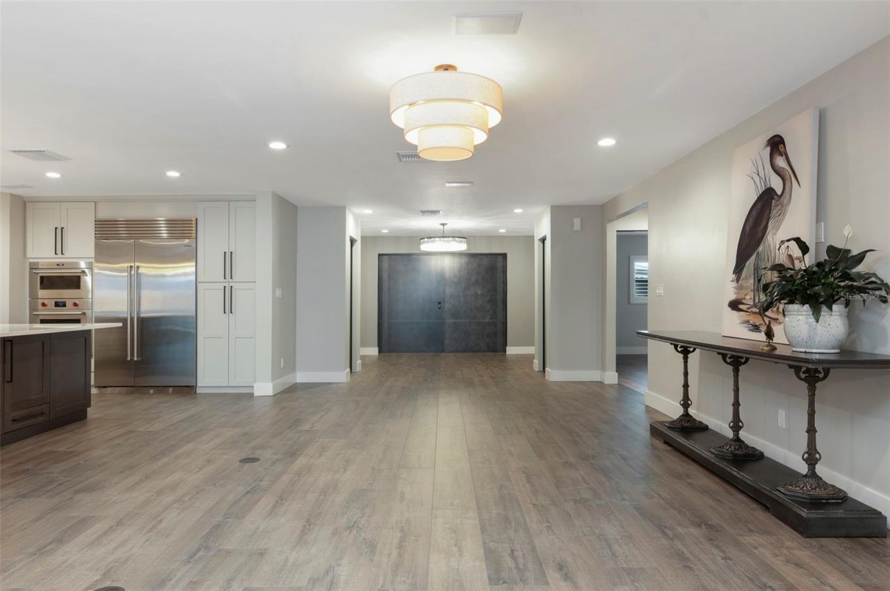 303 Bath Club Boulevard N, North Redington Beach, FL 33708 Photo
