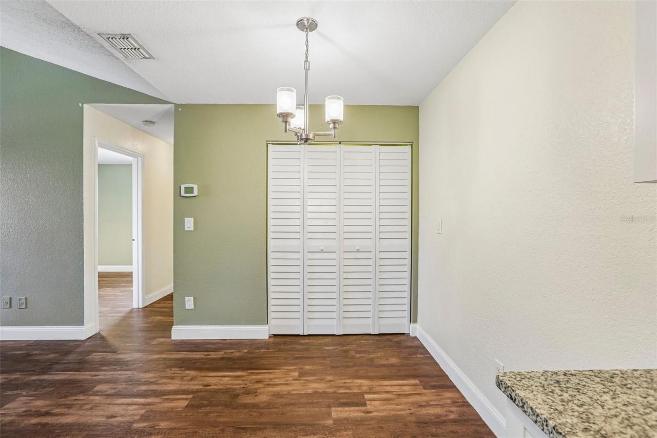10263 Gandy Boulevard N, Unit 406, Saint Petersburg, FL 33702 Photo