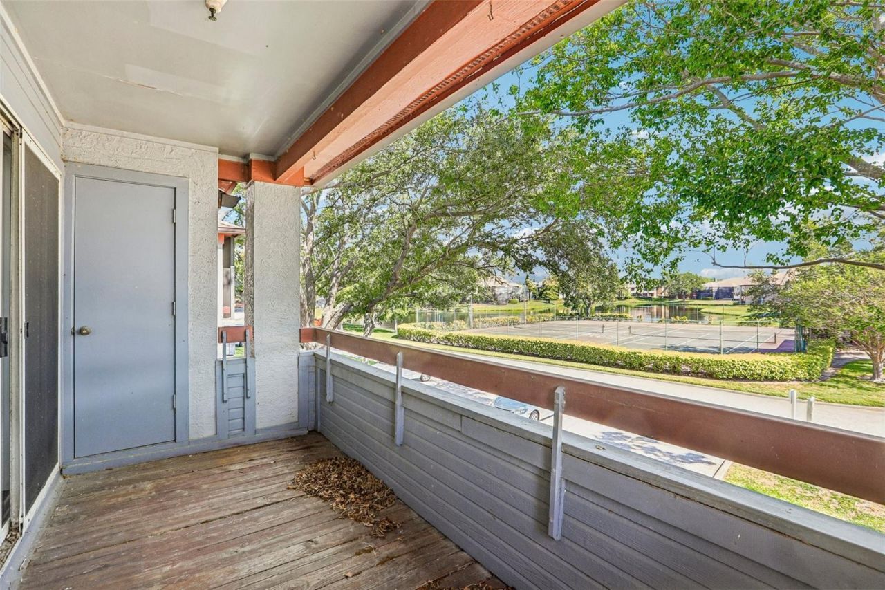 10263 Gandy Boulevard N, Unit 406, Saint Petersburg, FL 33702 Photo