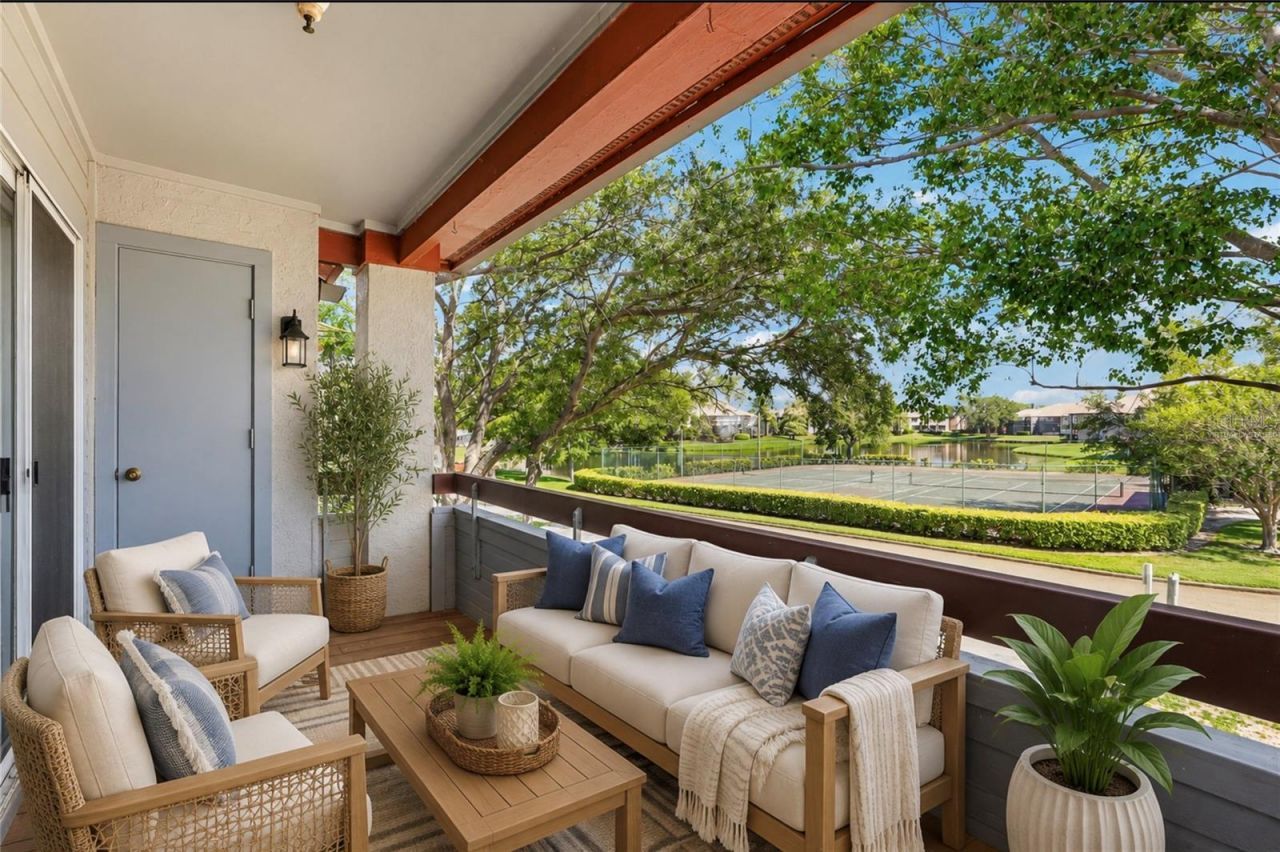 10263 Gandy Boulevard N, Unit 406, Saint Petersburg, FL 33702 Photo