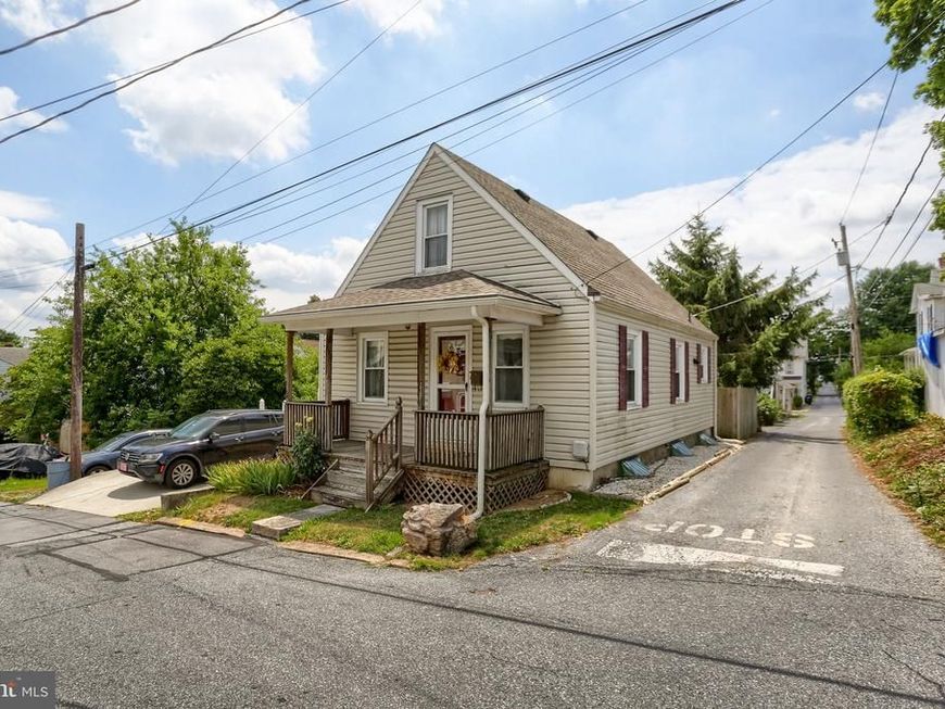 221 S 30th Street, Harrisburg, PA 17103 Main Photo