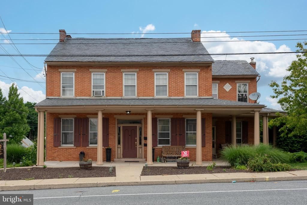 365 E MAIN STREET, LANDISVILLE, PA 17538